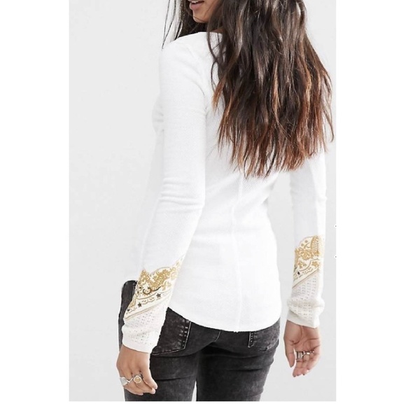 Waffle Knit White Long Sleeve Top With Boho Pattern On Sleeve - Picture 2 of 15